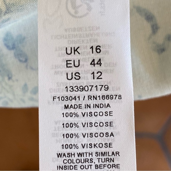 LAST CHANCE ASOS Blue Floral Mini Dress - Picture 7 of 9